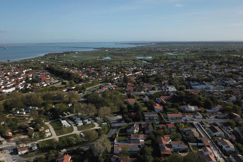 Les Amareyeurs - Ile D'Oleron - Maison Classee 3 Etoiles Avec Piscine - Clim - Velos Le Chateau-d'Oleron Luaran gambar